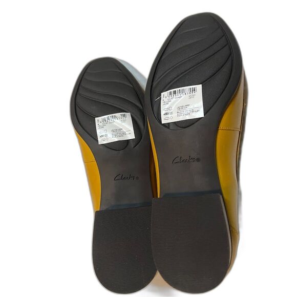 NIB Clarks Juliet Coast Yellow Leather Comfort Business Casual Loafers 6M - Picture 5 of 7